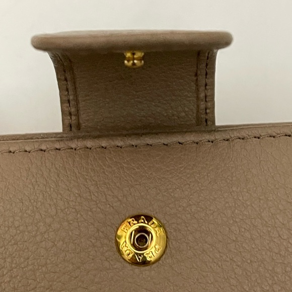 Prada Saffiano Small Wallet - Picture 8 of 10
